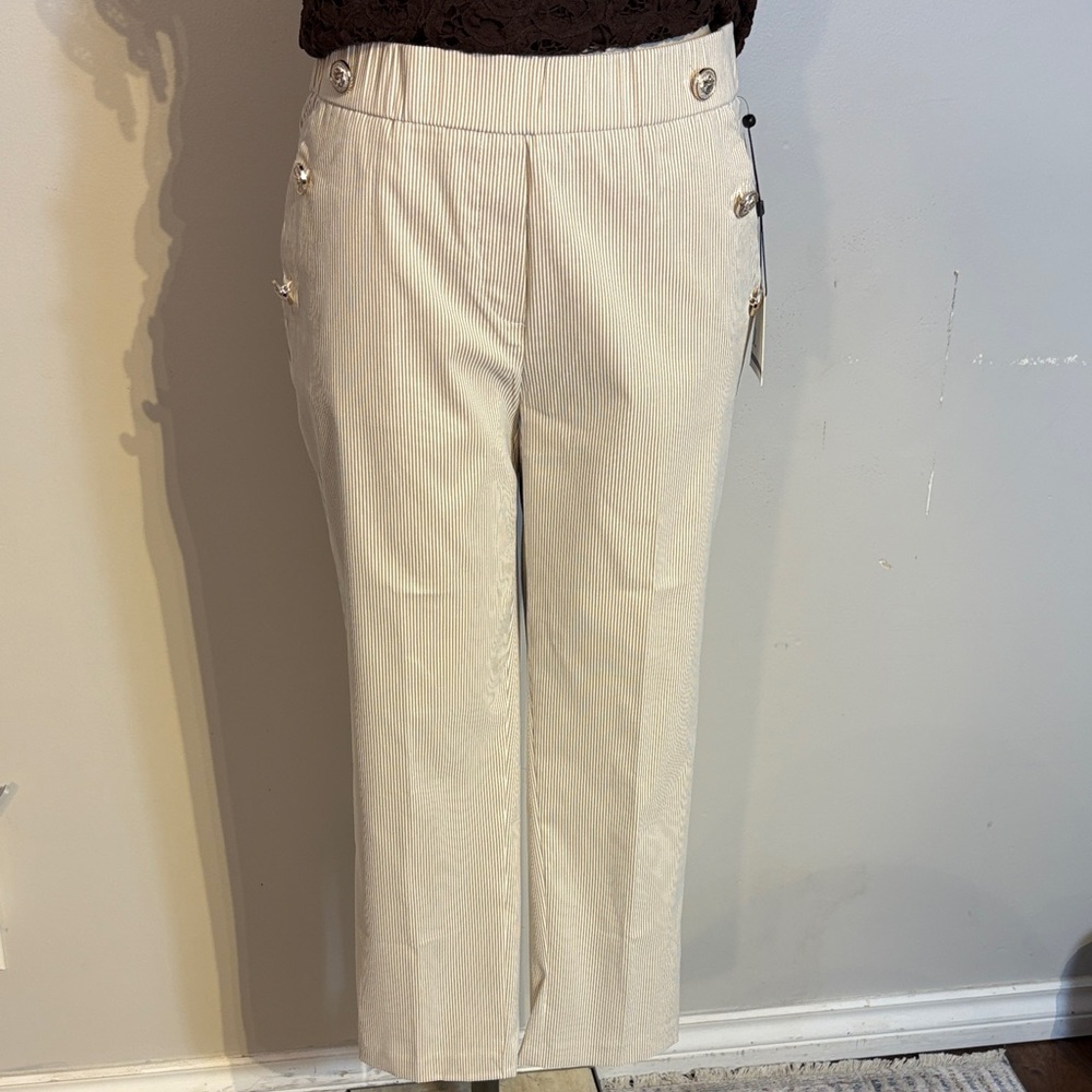 Jules & Leopold Cream Pinstripe Capri Pants with Decorative Buttons